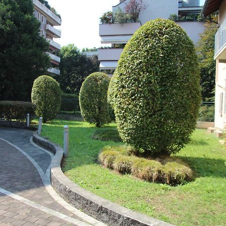 Parco Di Monza Apartment Eksteriør billede